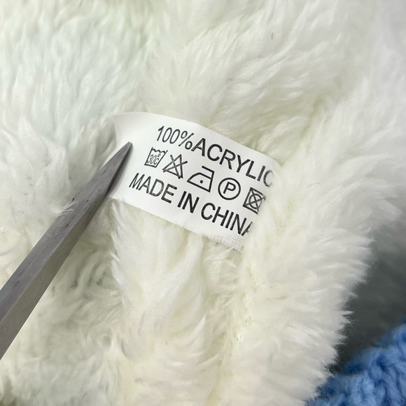 UGG Cable Knit Beanie with Pom-Pom Light Blue One Size Fits All Fleece Lined - Picture 5 of 7